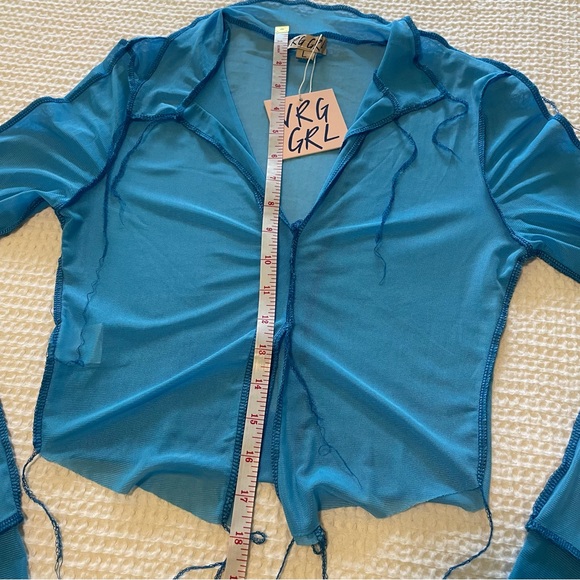 🪼 VRG GRL Go Bold Mesh Top size L NWT - Picture 3 of 6